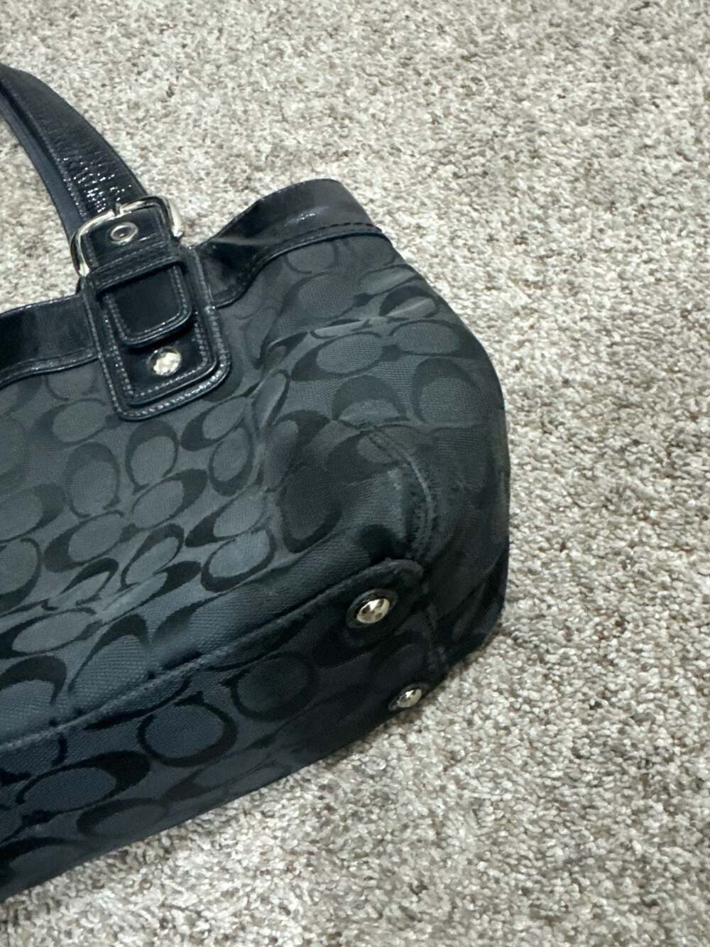 Coach Soho Large Signature Pleated Tote Black Canvas and Leather F13742 - Picture 5 of 12